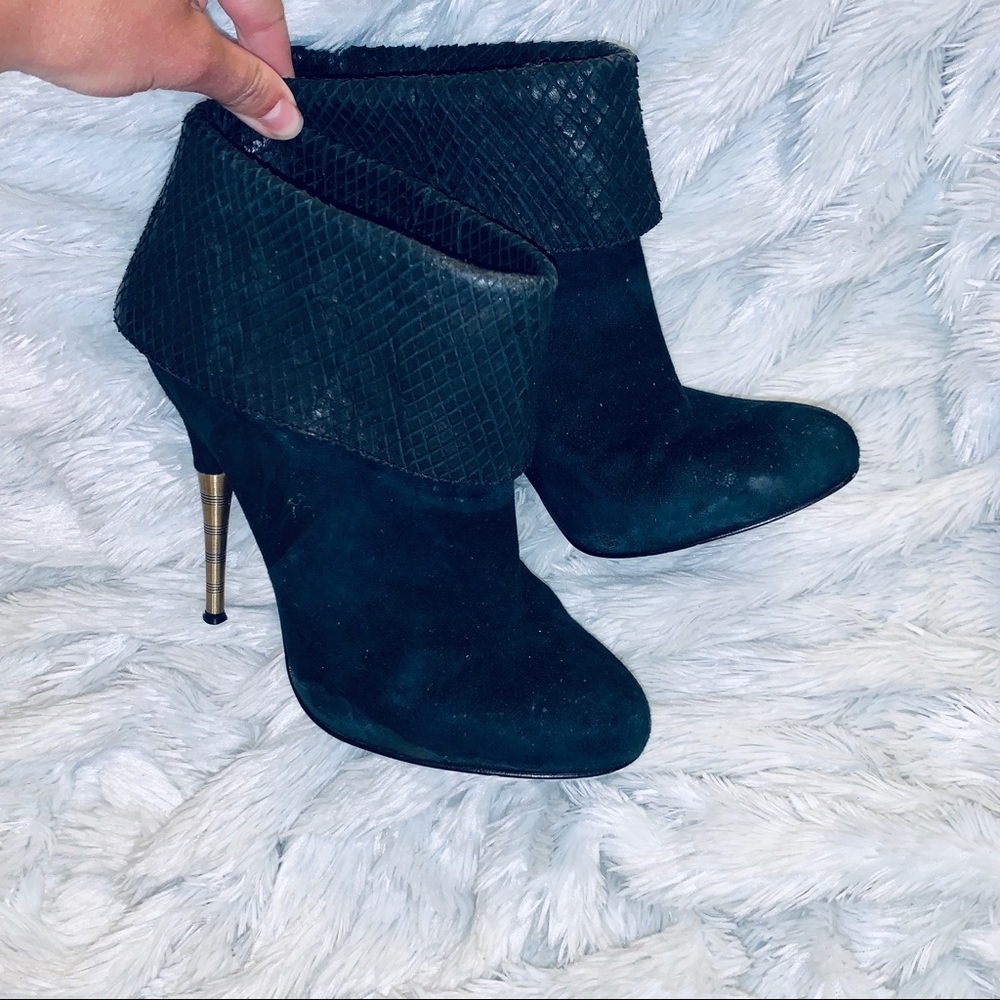 Elizabeth and James Rizzo Suede Cuff Heel 8 1/2